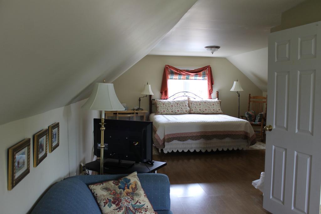 Mackenzie House B&B By Elevate Rooms Port Hawkesbury Phòng bức ảnh