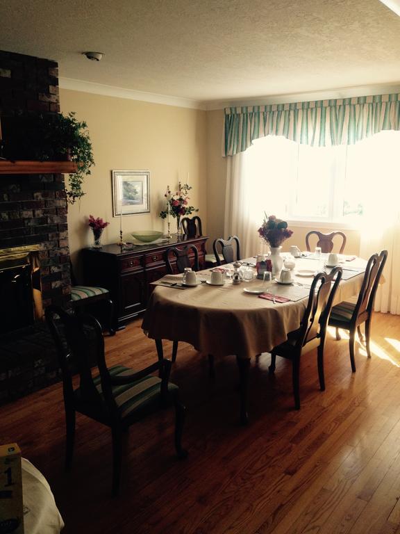 Mackenzie House B&B By Elevate Rooms Port Hawkesbury Ngoại thất bức ảnh