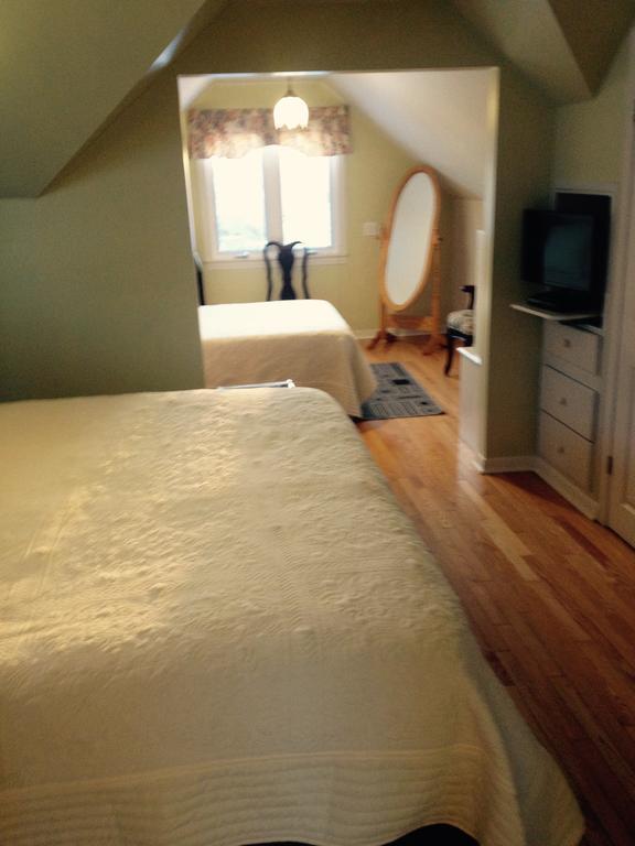 Mackenzie House B&B By Elevate Rooms Port Hawkesbury Ngoại thất bức ảnh