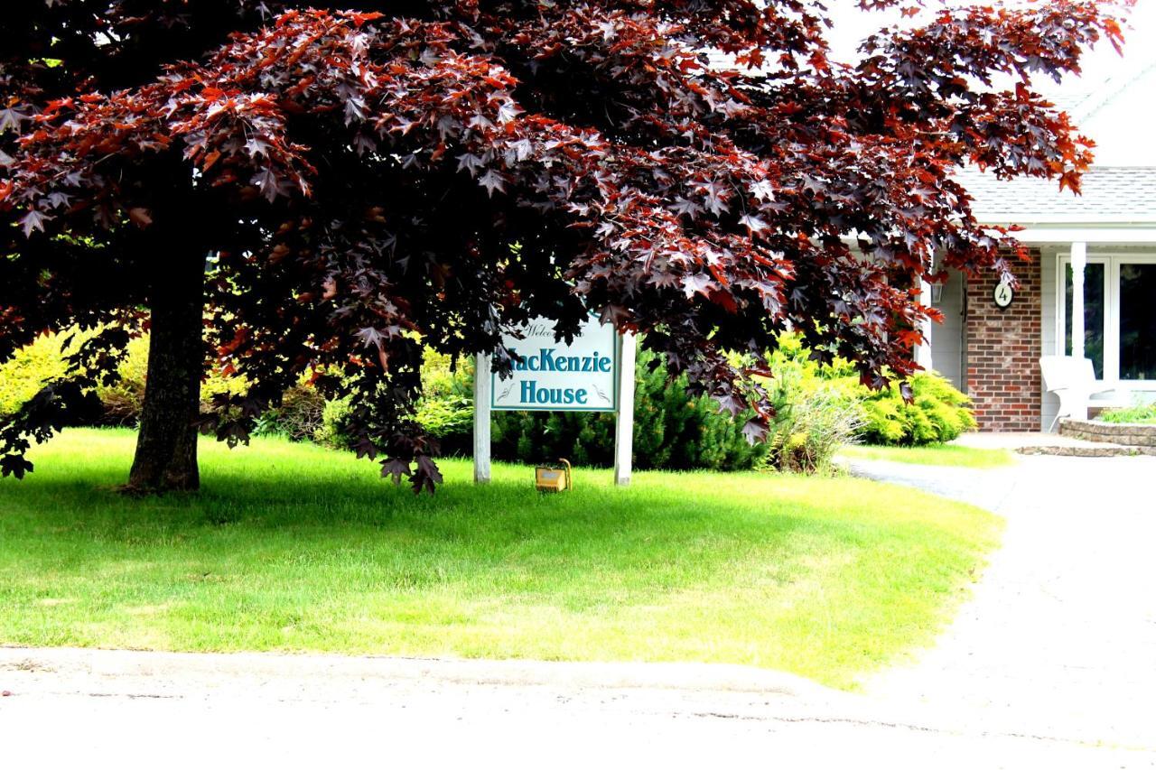 Mackenzie House B&B By Elevate Rooms Port Hawkesbury Ngoại thất bức ảnh