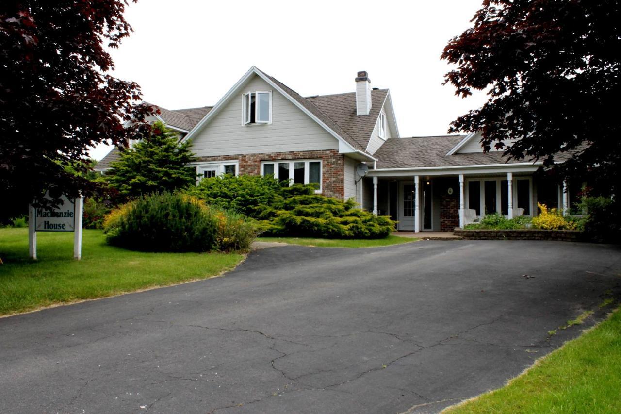 Mackenzie House B&B By Elevate Rooms Port Hawkesbury Ngoại thất bức ảnh
